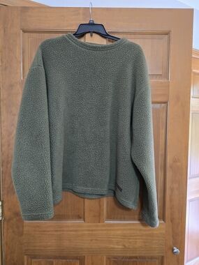 90s Men's Olive Crewneck Fleece Sweater